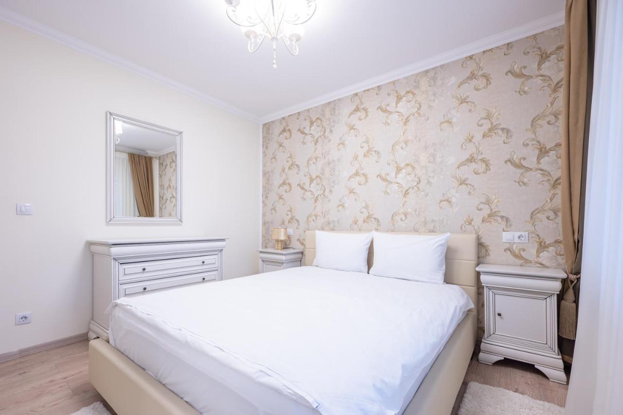 Dragos Flat Apartment Oradea Exterior photo